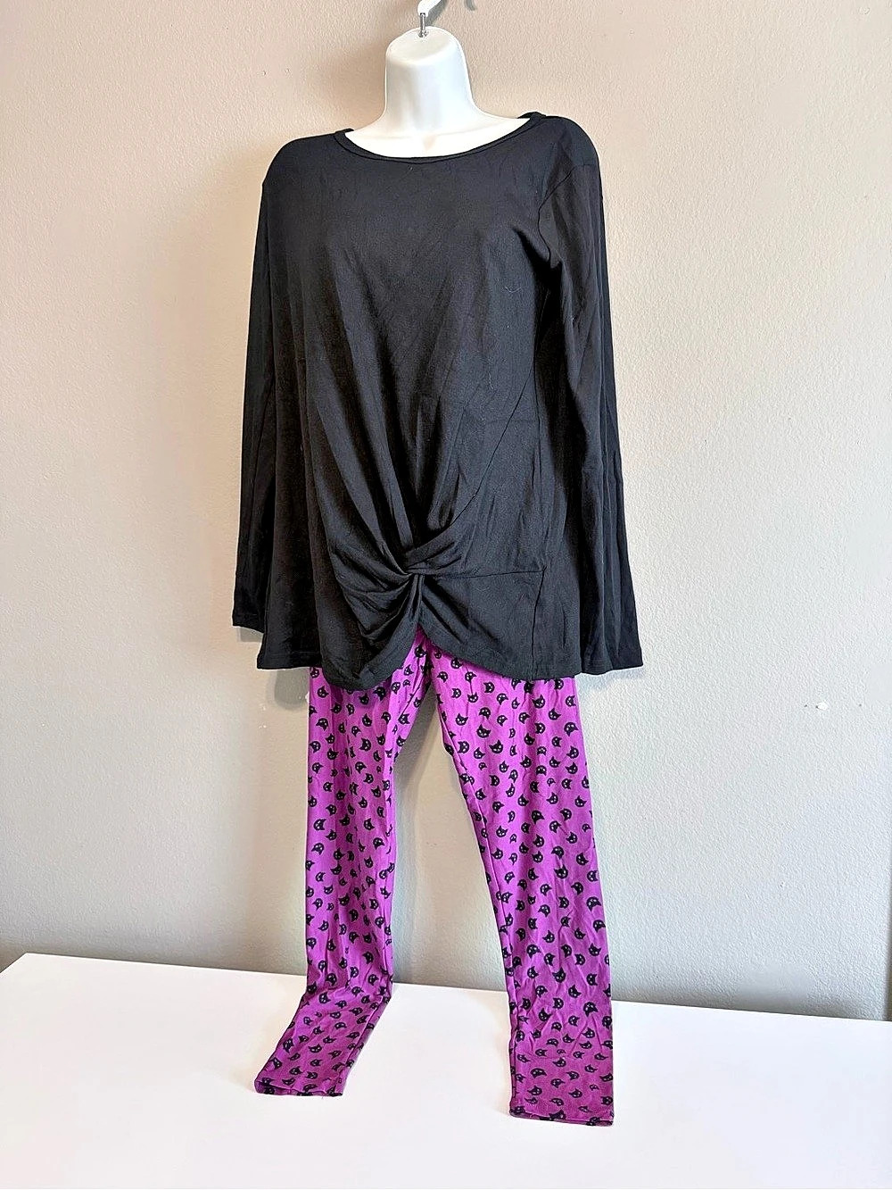 Kitty Cat Leggings in purple & Black